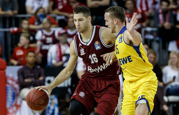 并分析裁判 并分析裁判