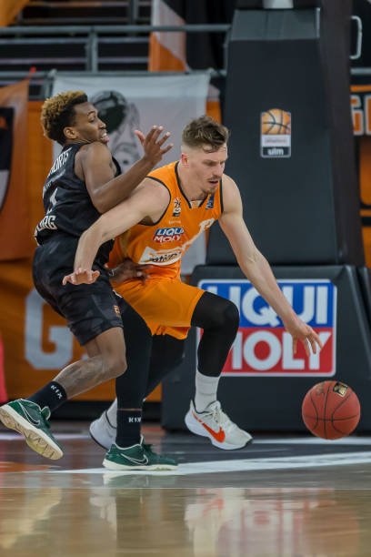 灵活的传球 灵活的传球